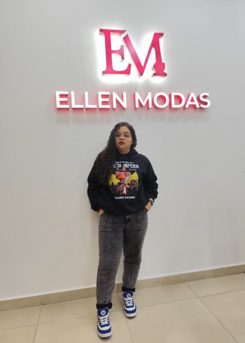 Dona da Ellen Modas